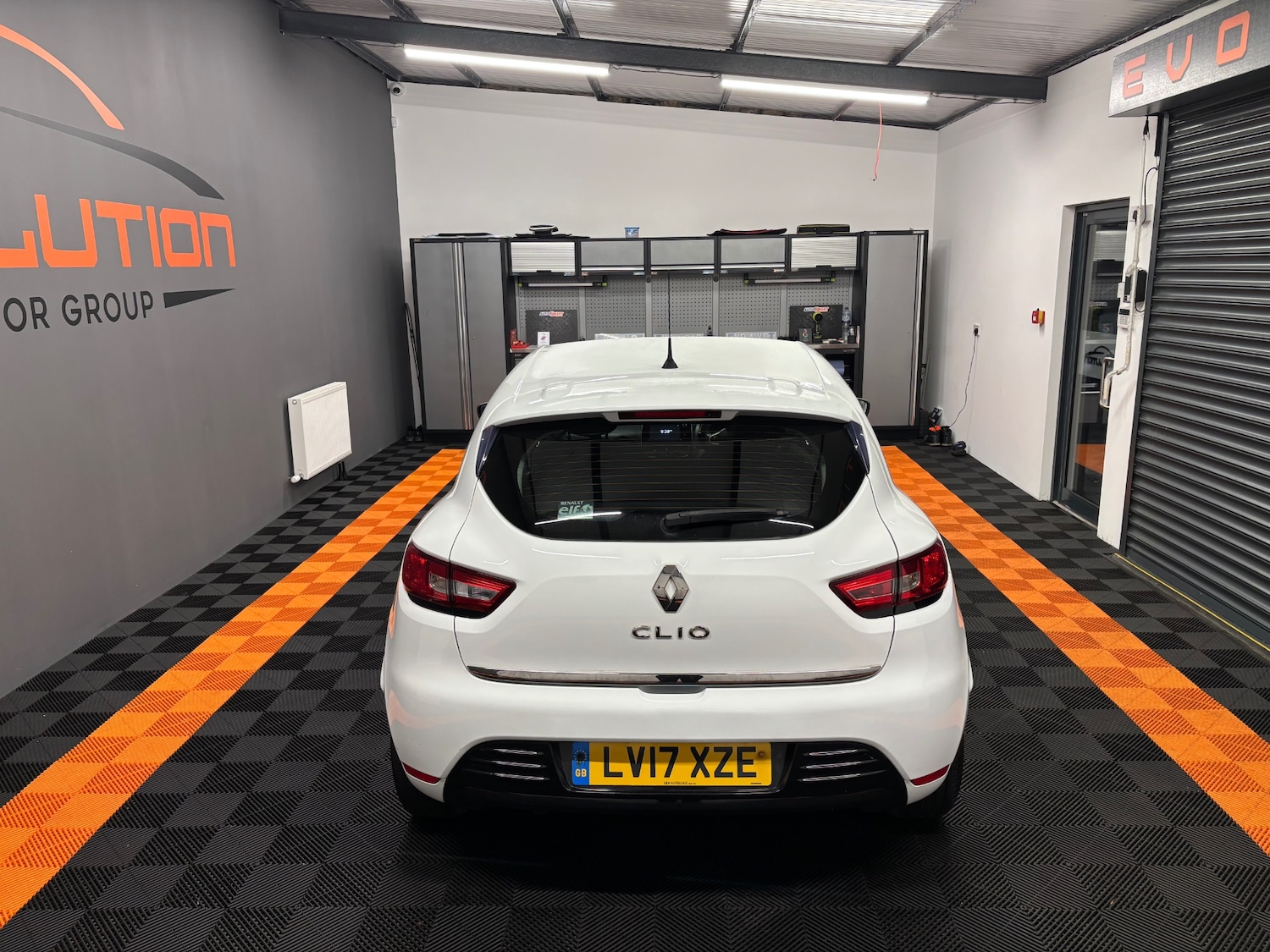 Used Renault Clio 2017 for sale - 77837342: Photo 26