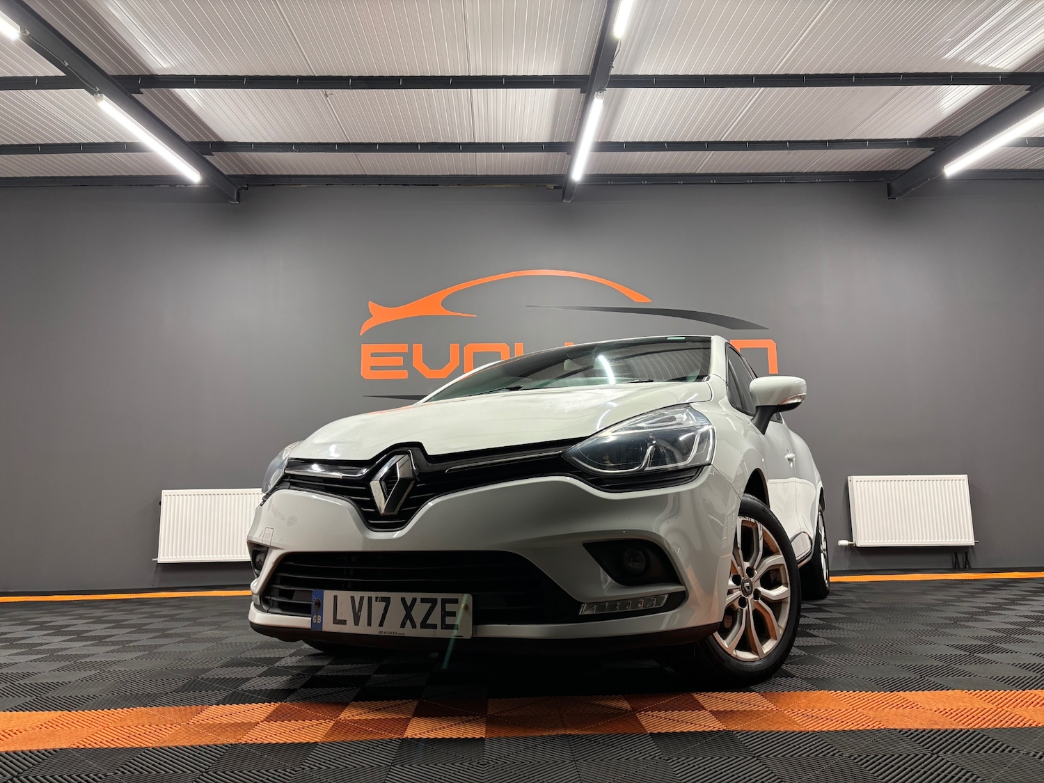 Used Renault Clio 2017 for sale - 77837342: Photo 6