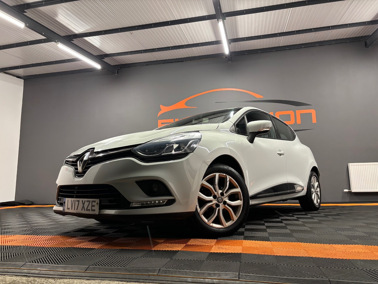Used Renault Clio 2017 for sale - 77837342: Photo 7