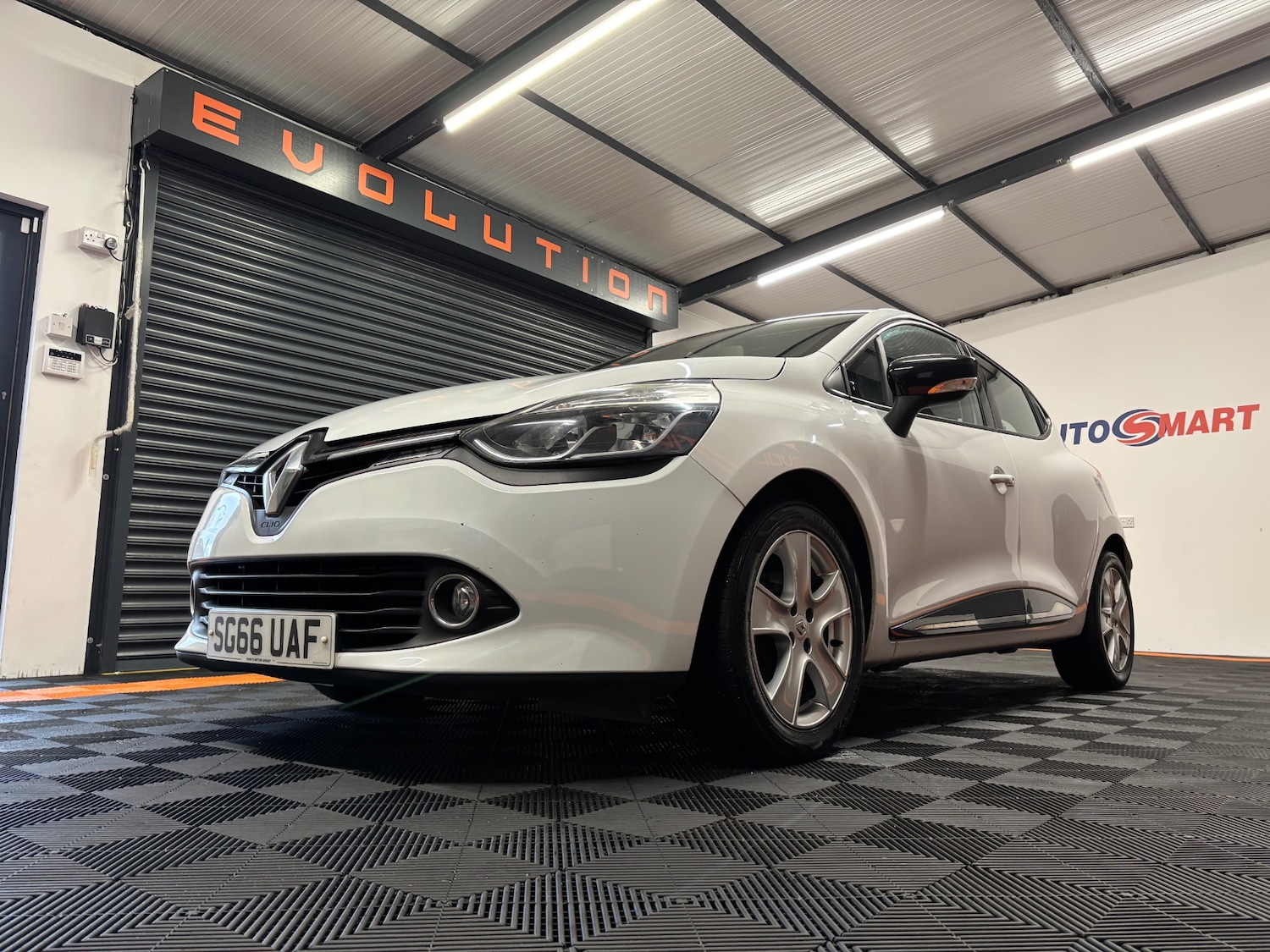 Used Renault Clio 2016 for sale - 77609480: Photo 19