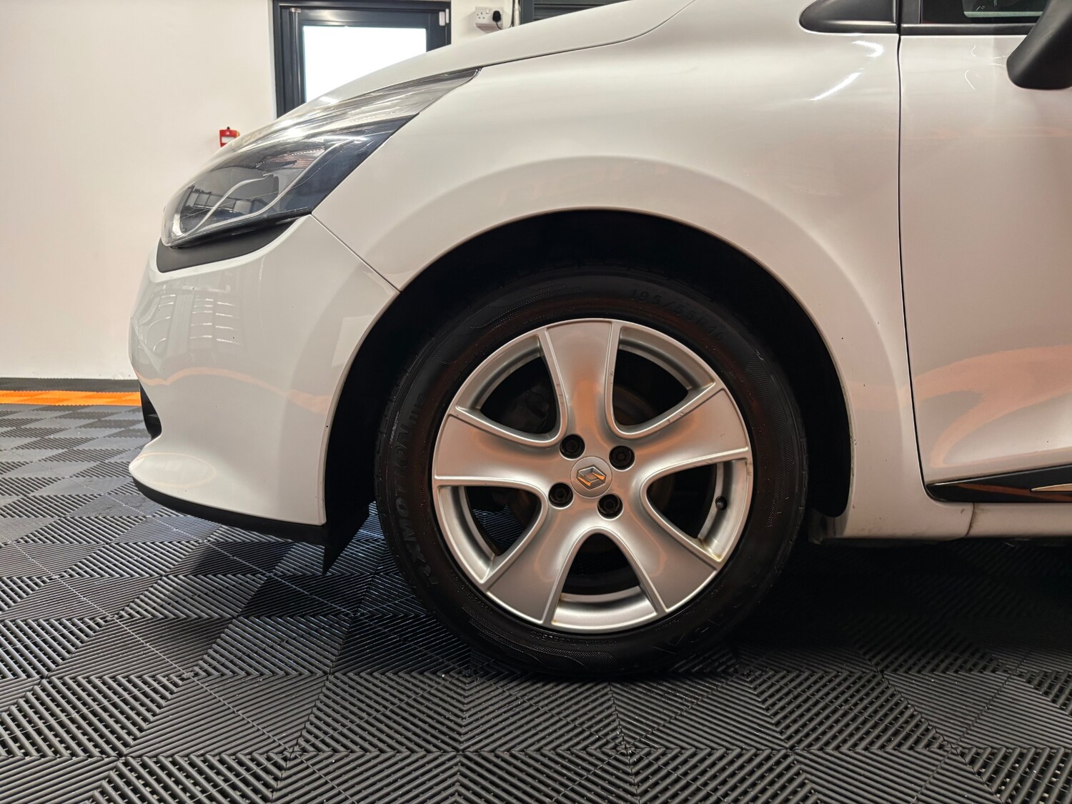 Used Renault Clio 2016 for sale - 77609480: Photo 39