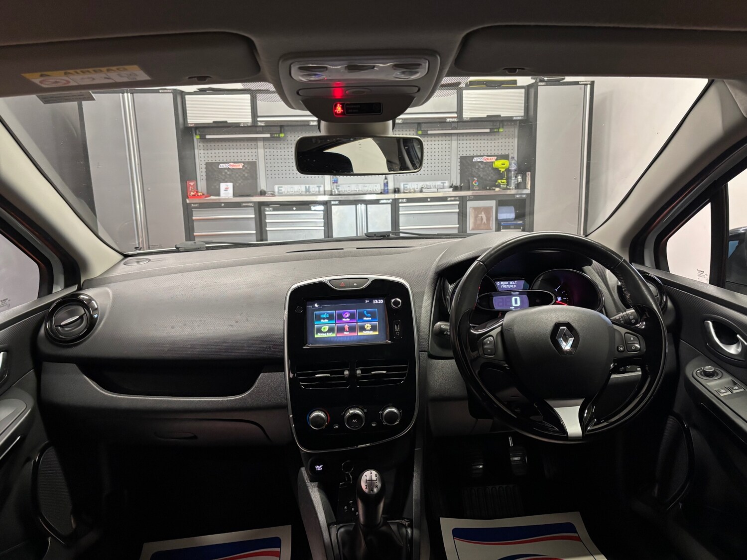 Used Renault Clio 2016 for sale - 77609480: Photo 64