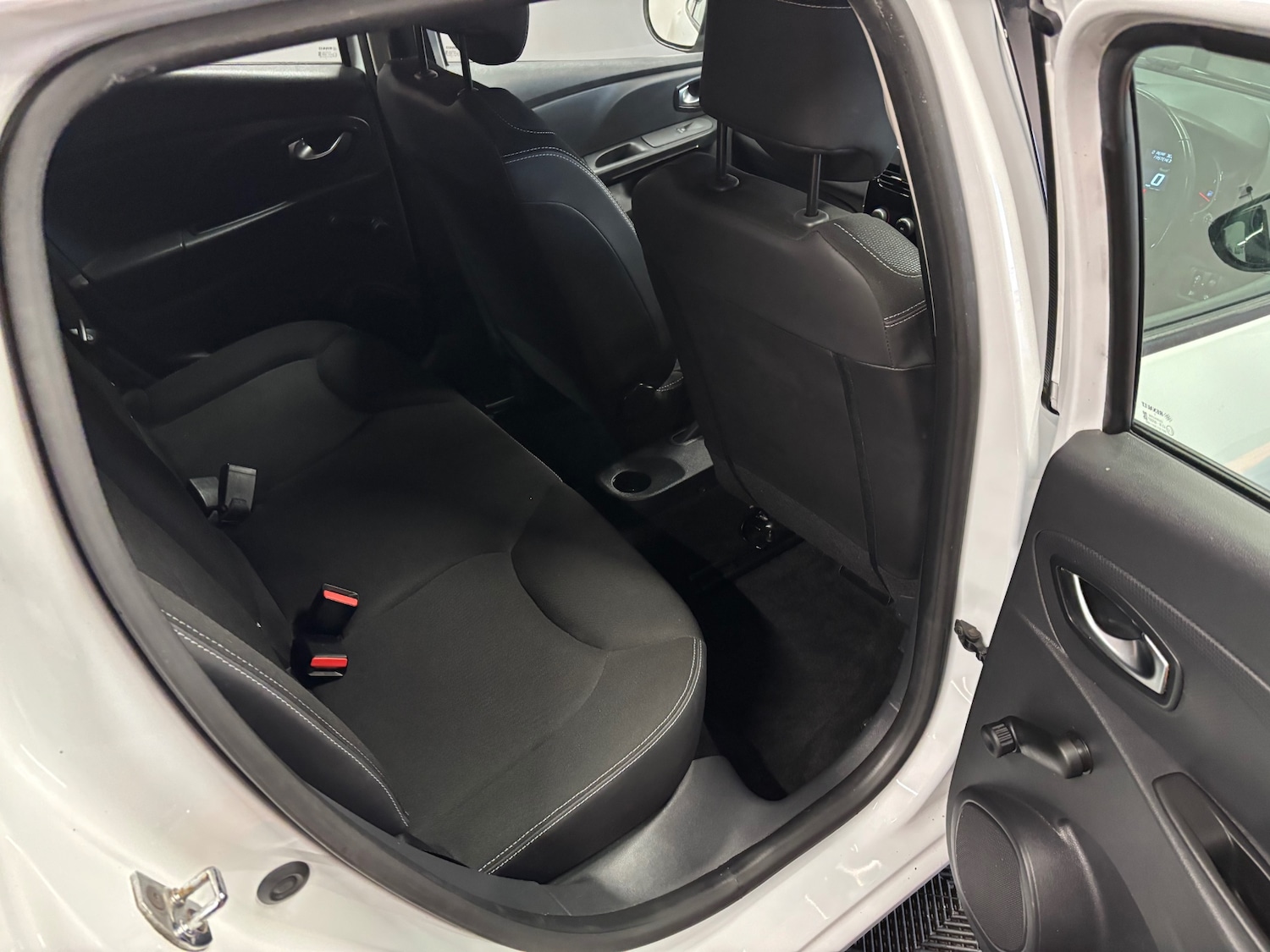 Used Renault Clio 2016 for sale - 77609480: Photo 66