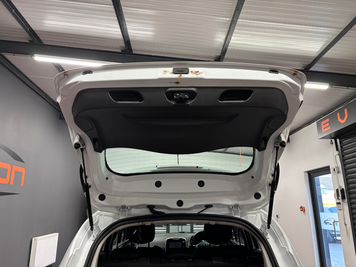 Used Renault Clio 2016 for sale - 77609480: Photo 78