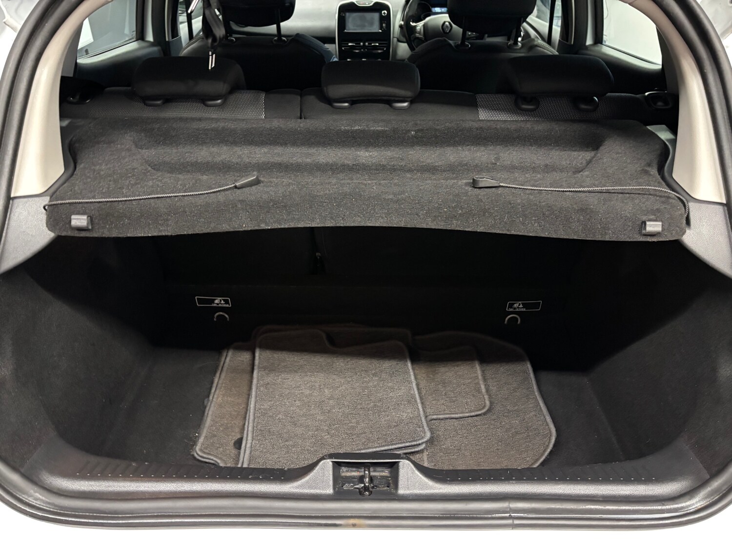 Used Renault Clio 2016 for sale - 77609480: Photo 79