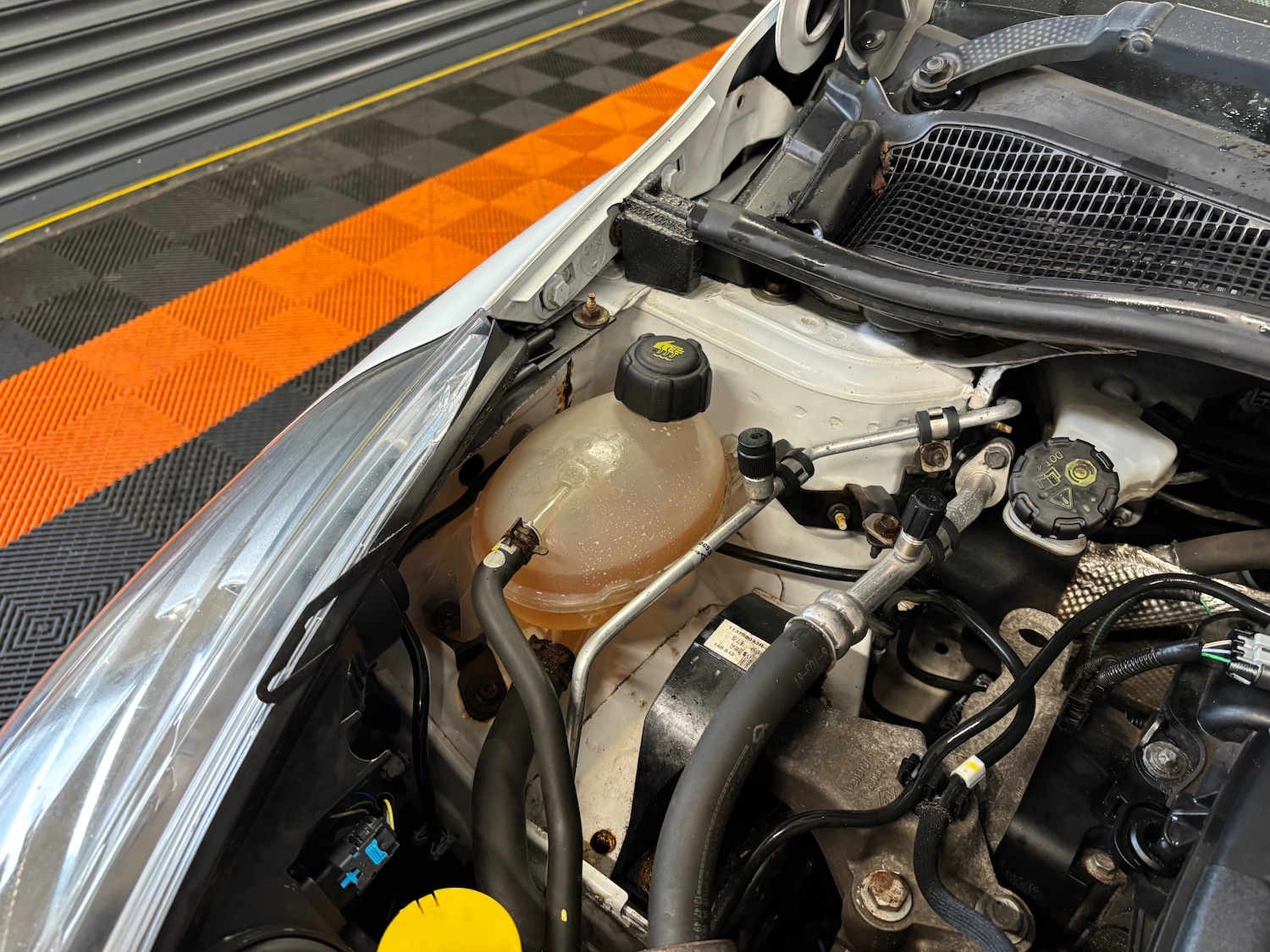 Used Renault Clio 2016 for sale - 77609480: Photo 80