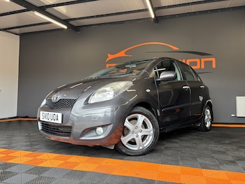 Used Toyota Yaris 2010 for sale - 79559292: Photo