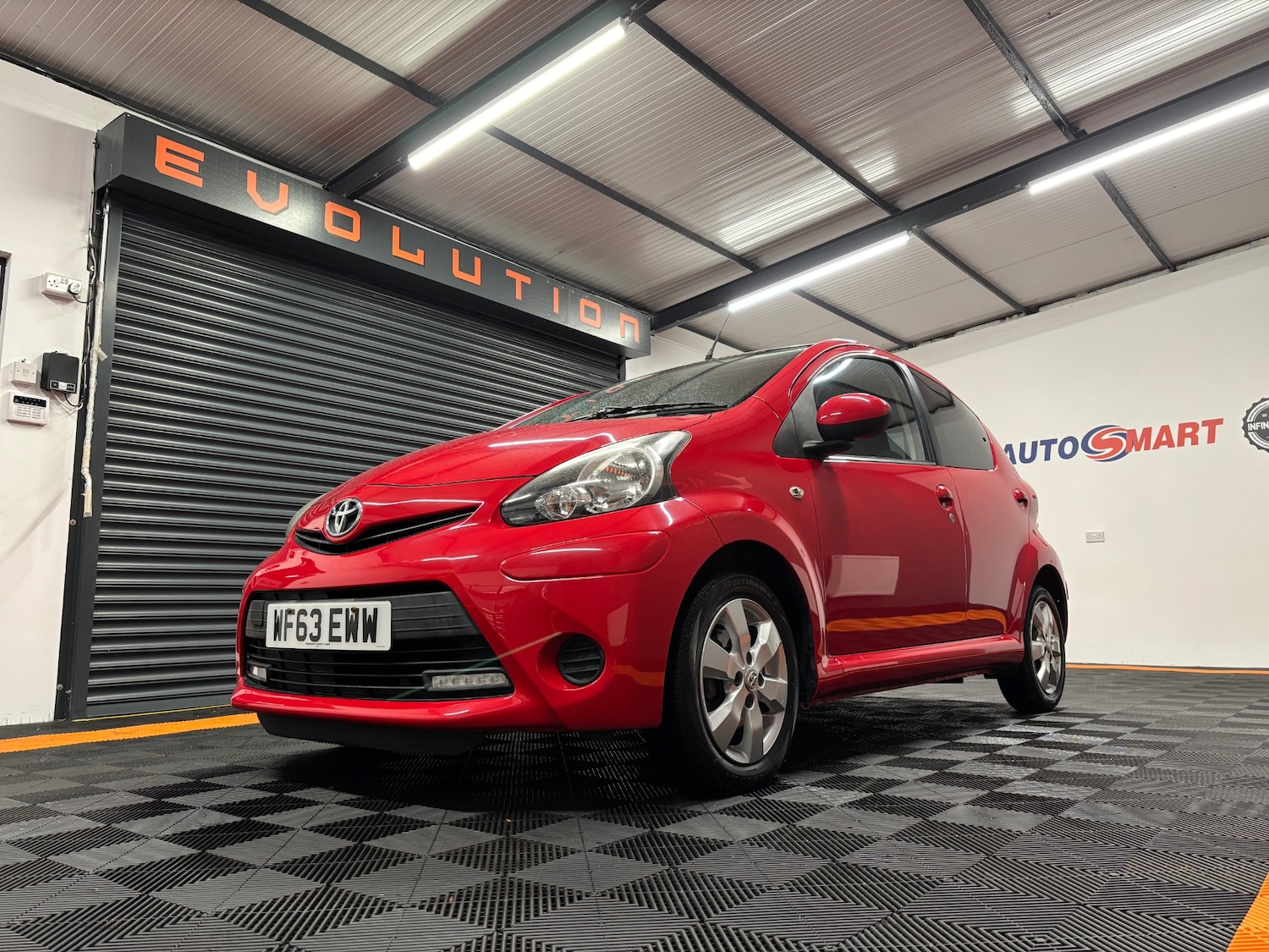 Used Toyota AYGO 2013 for sale - 76168439: Photo 18