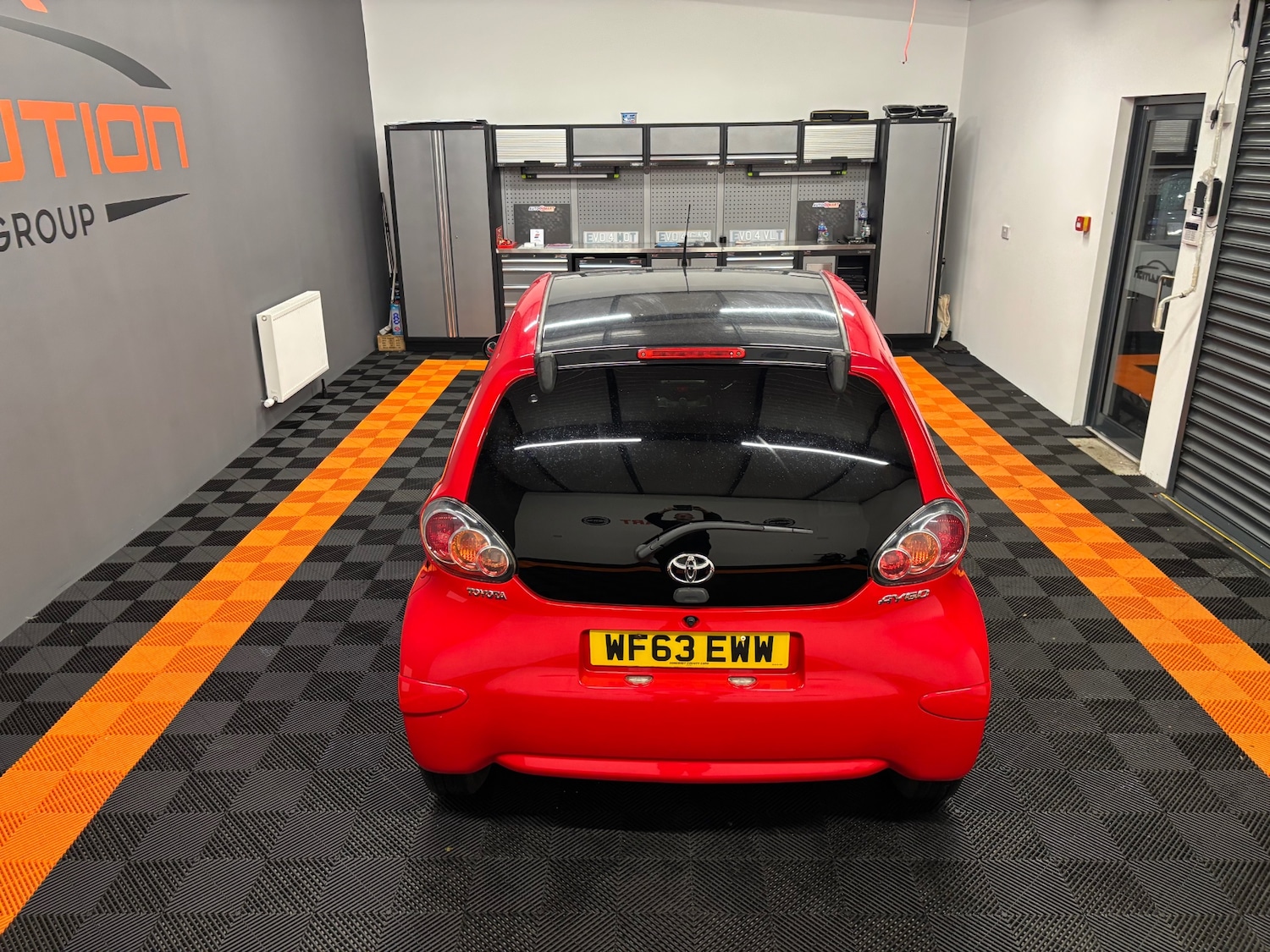 Used Toyota AYGO 2013 for sale - 76168439: Photo 25