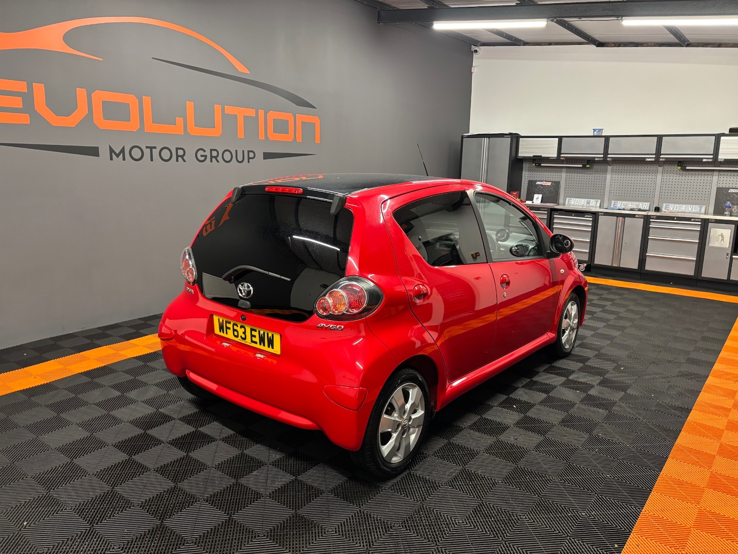 Used Toyota AYGO 2013 for sale - 76168439: Photo 26