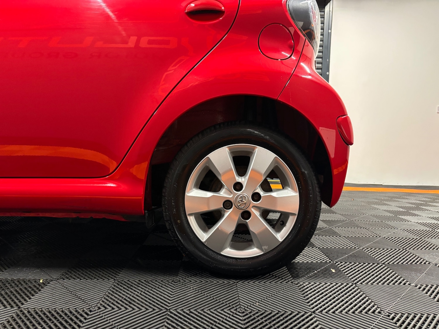 Used Toyota AYGO 2013 for sale - 76168439: Photo 32