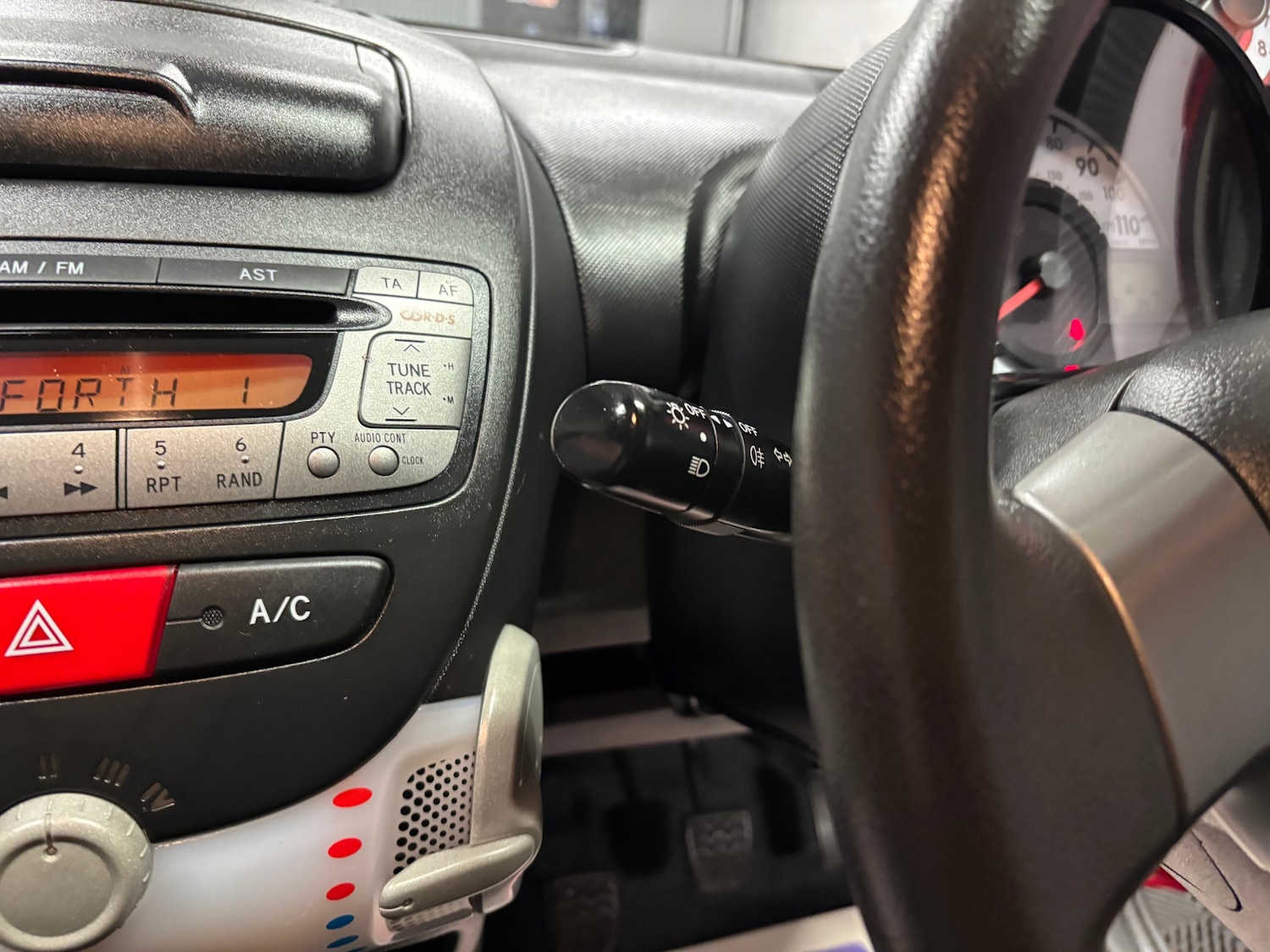 Used Toyota AYGO 2013 for sale - 76168439: Photo 48