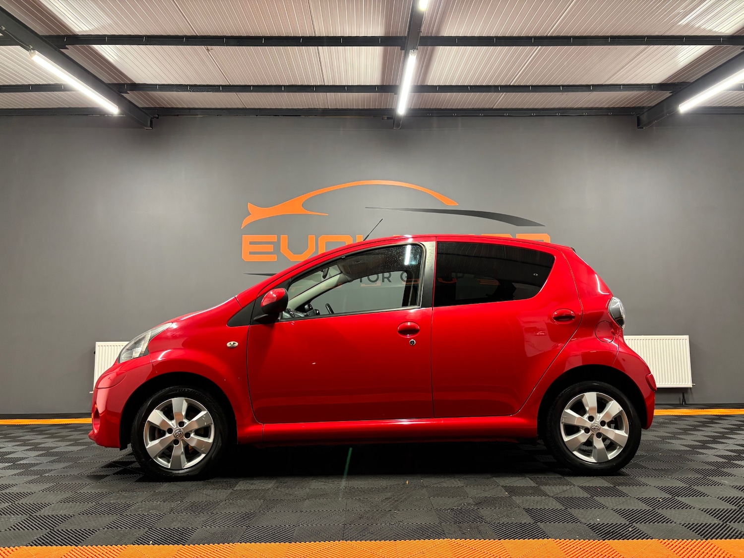 Used Toyota AYGO 2013 for sale - 76168439: Photo 5