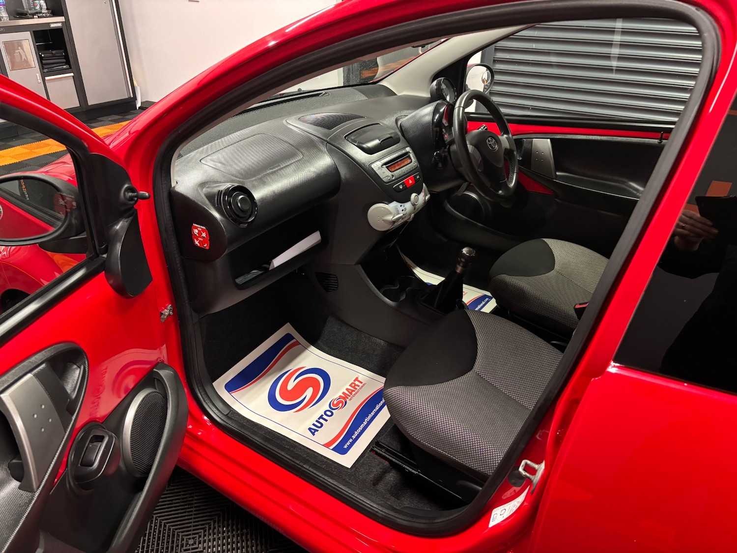 Used Toyota AYGO 2013 for sale - 76168439: Photo 55