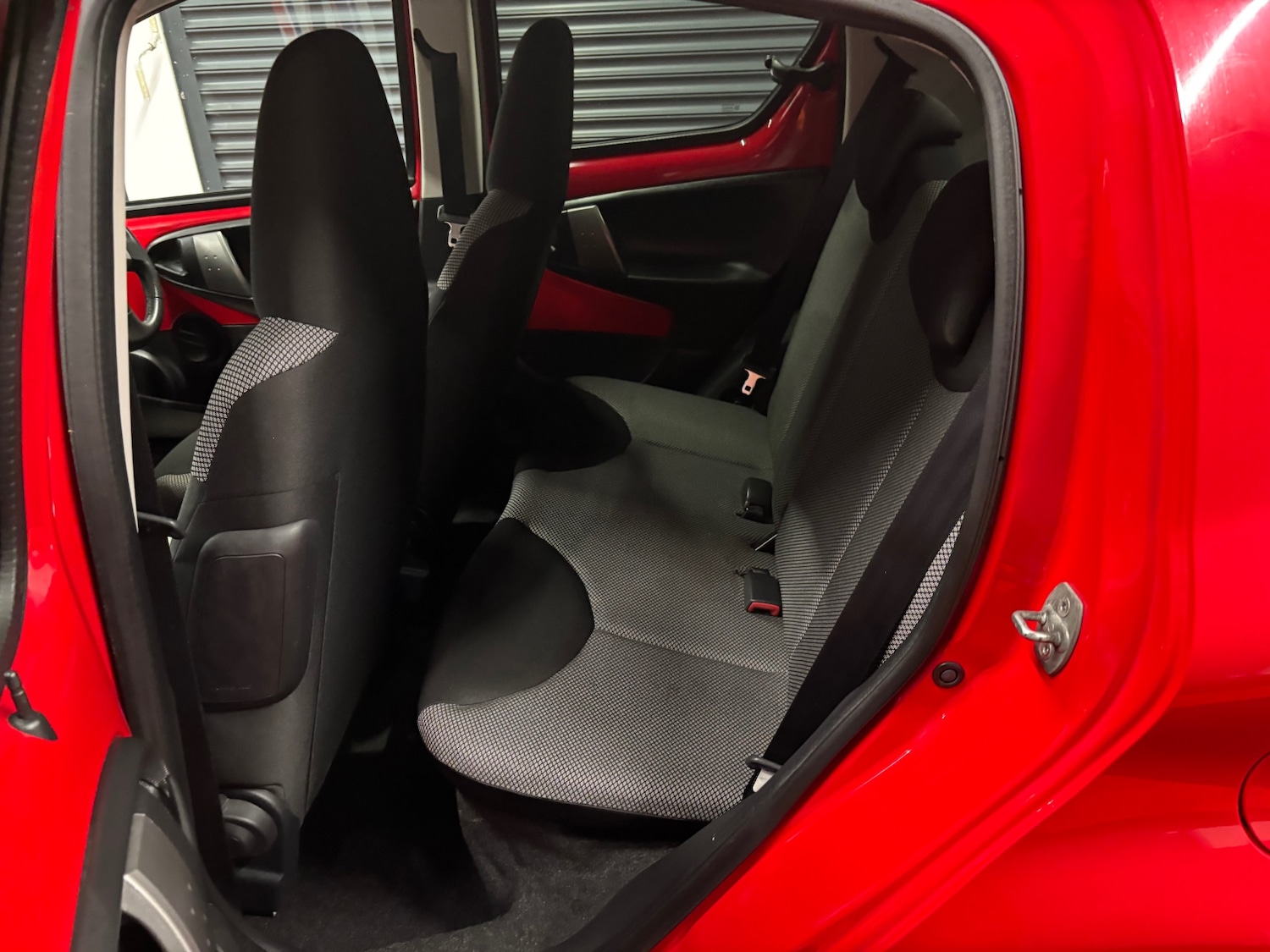 Used Toyota AYGO 2013 for sale - 76168439: Photo 62