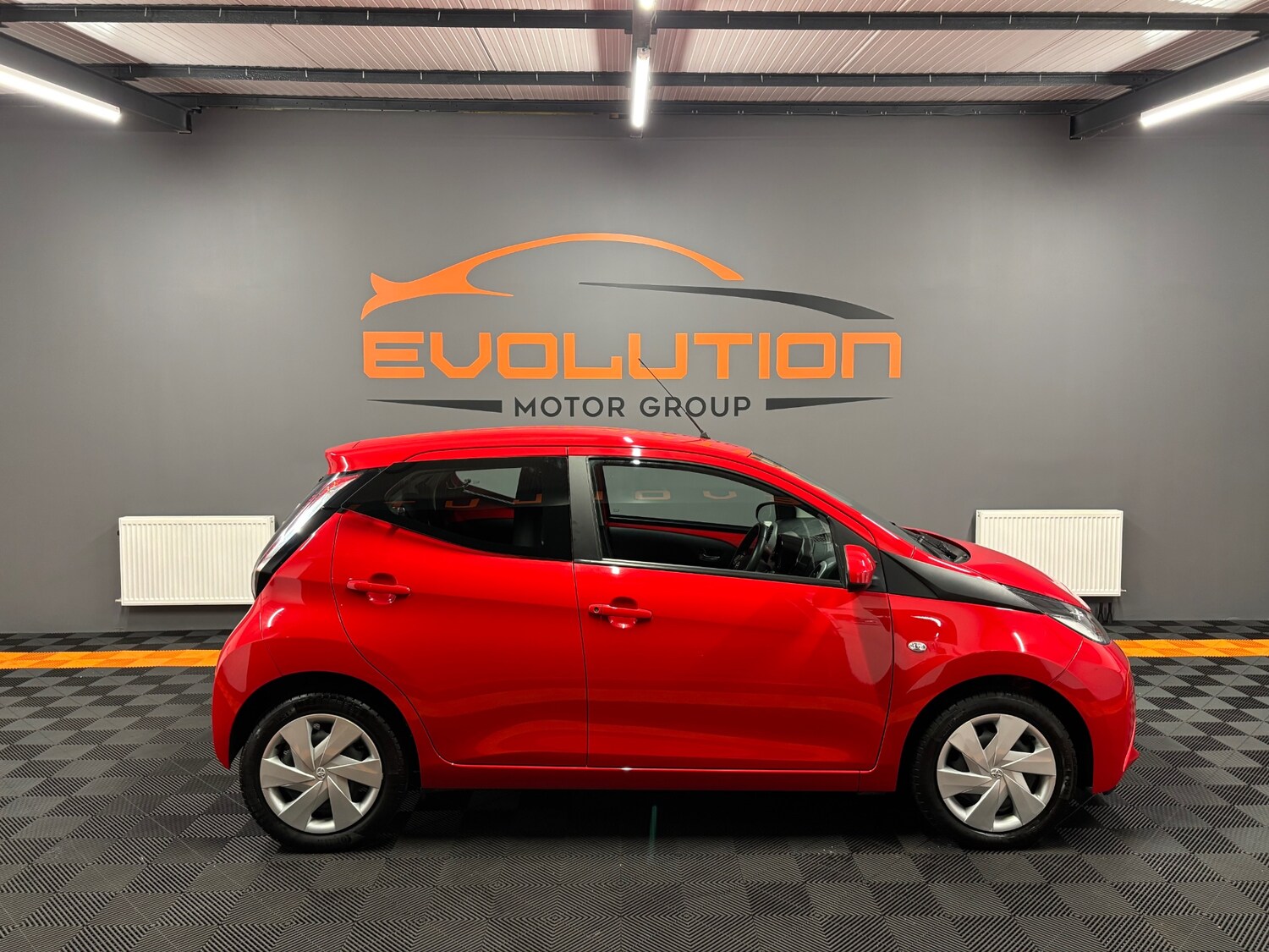 Used Toyota AYGO 2017 for sale - 77228301: Photo 16