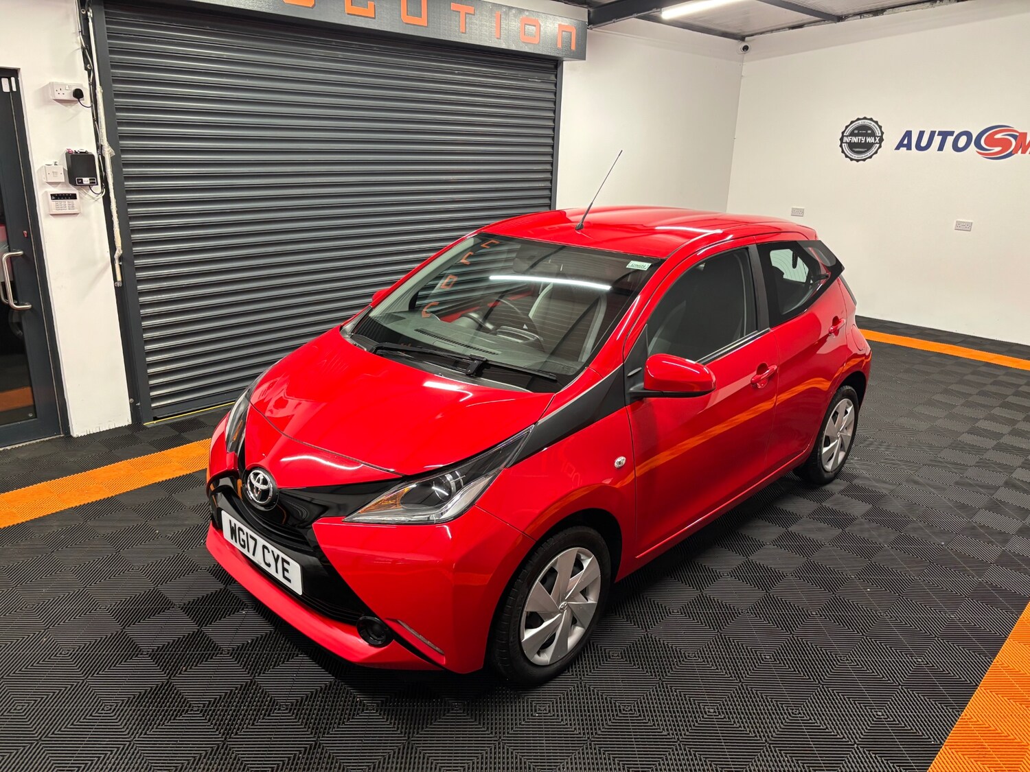 Used Toyota AYGO 2017 for sale - 77228301: Photo 24