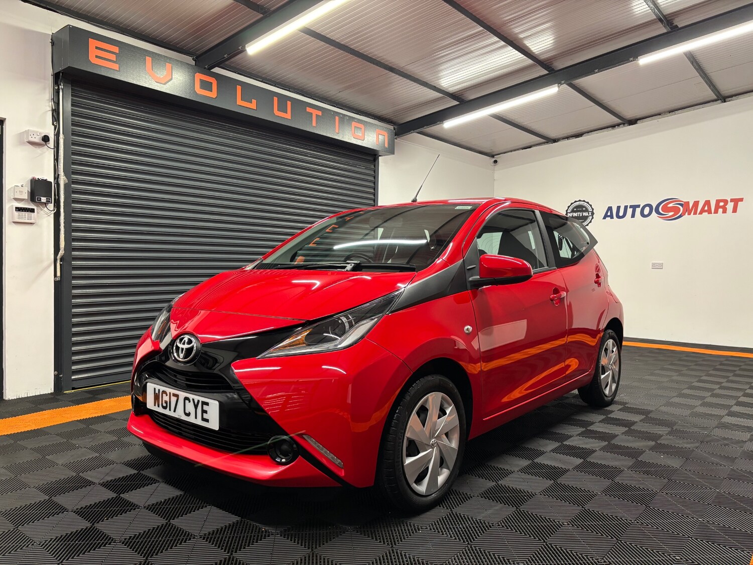 Used Toyota AYGO 2017 for sale - 77228301: Photo 25