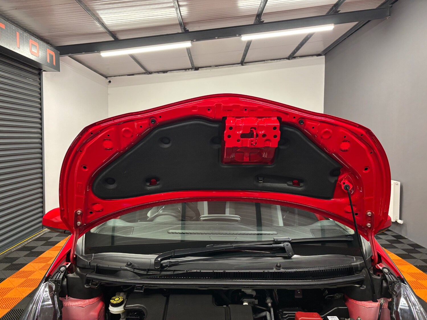 Used Toyota AYGO 2017 for sale - 77228301: Photo 41