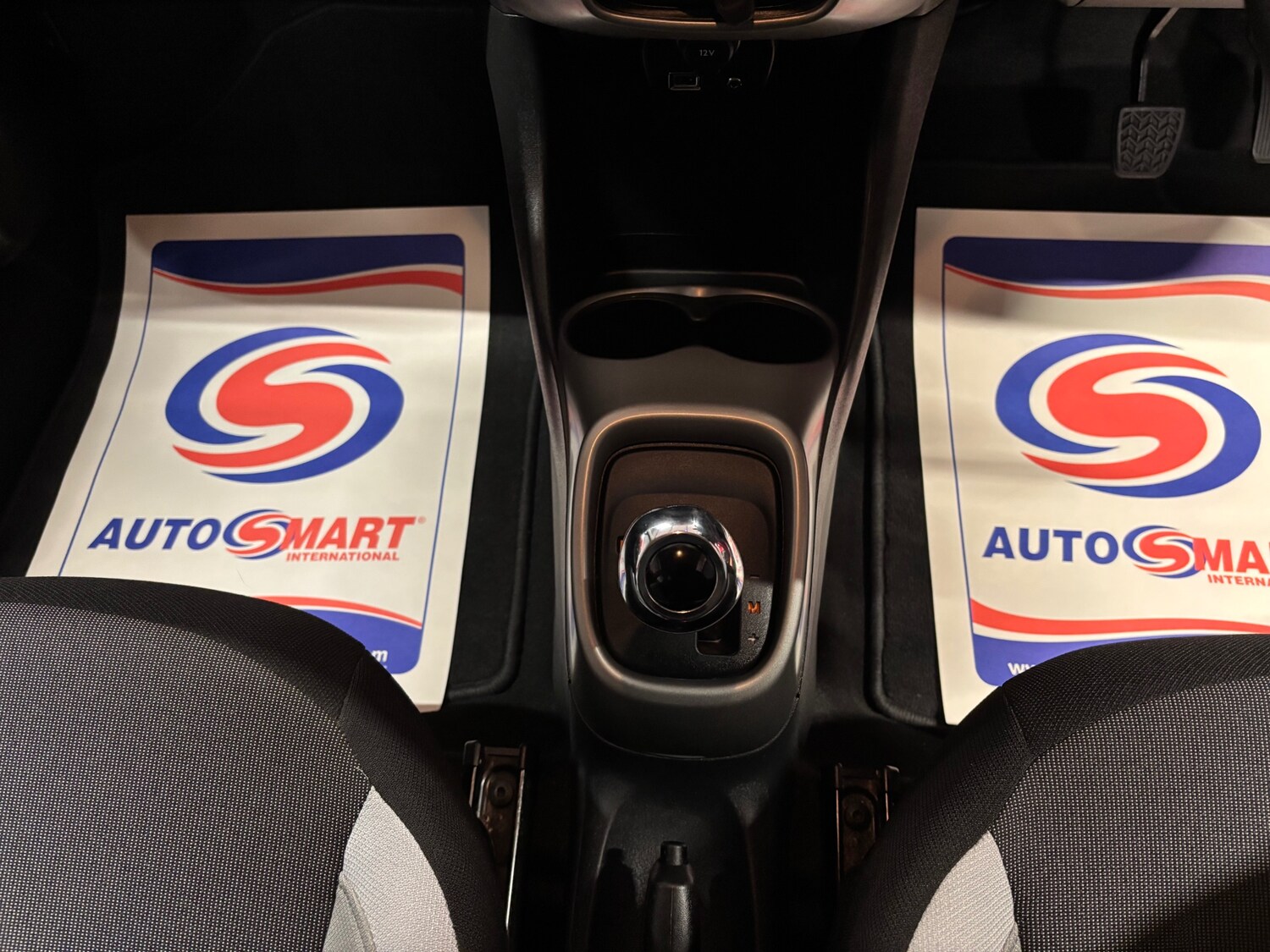 Used Toyota AYGO 2017 for sale - 77228301: Photo 63