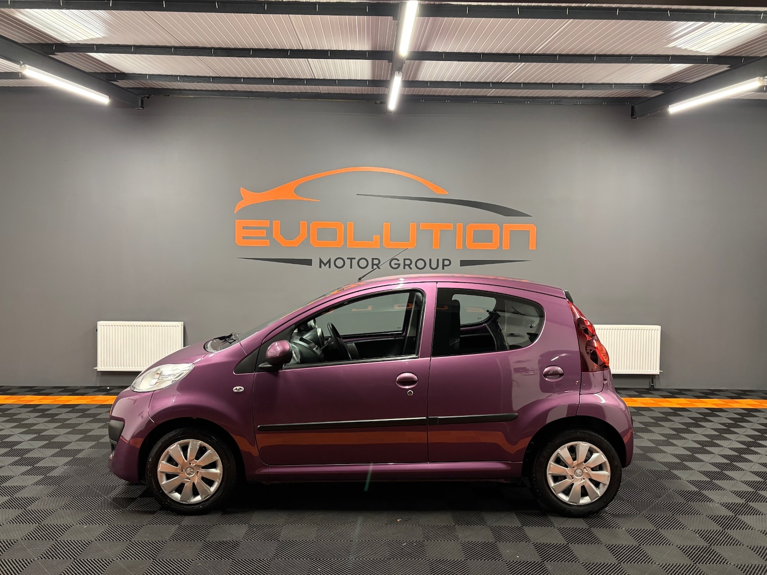 Used Peugeot 107 2013 for sale - 76218936: Photo 2