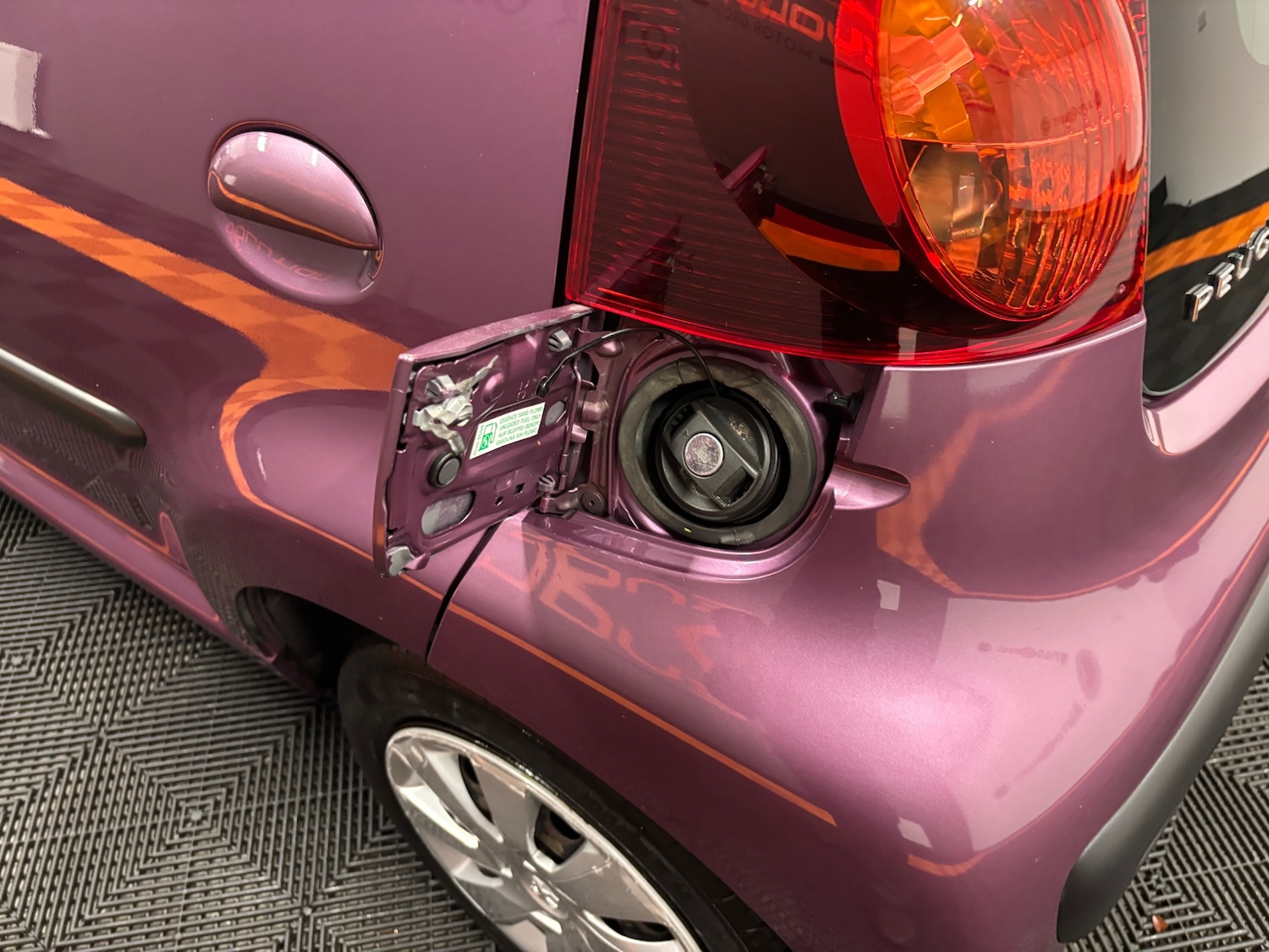 Used Peugeot 107 2013 for sale - 76218936: Photo 24