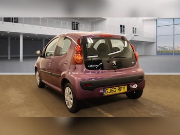 Used Peugeot 107 2013 for sale - 76218936: Photo 2