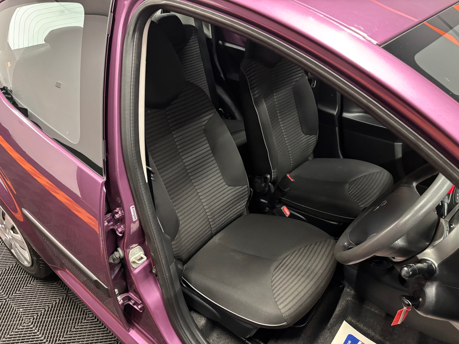 Used Peugeot 107 2013 for sale - 76218936: Photo 38