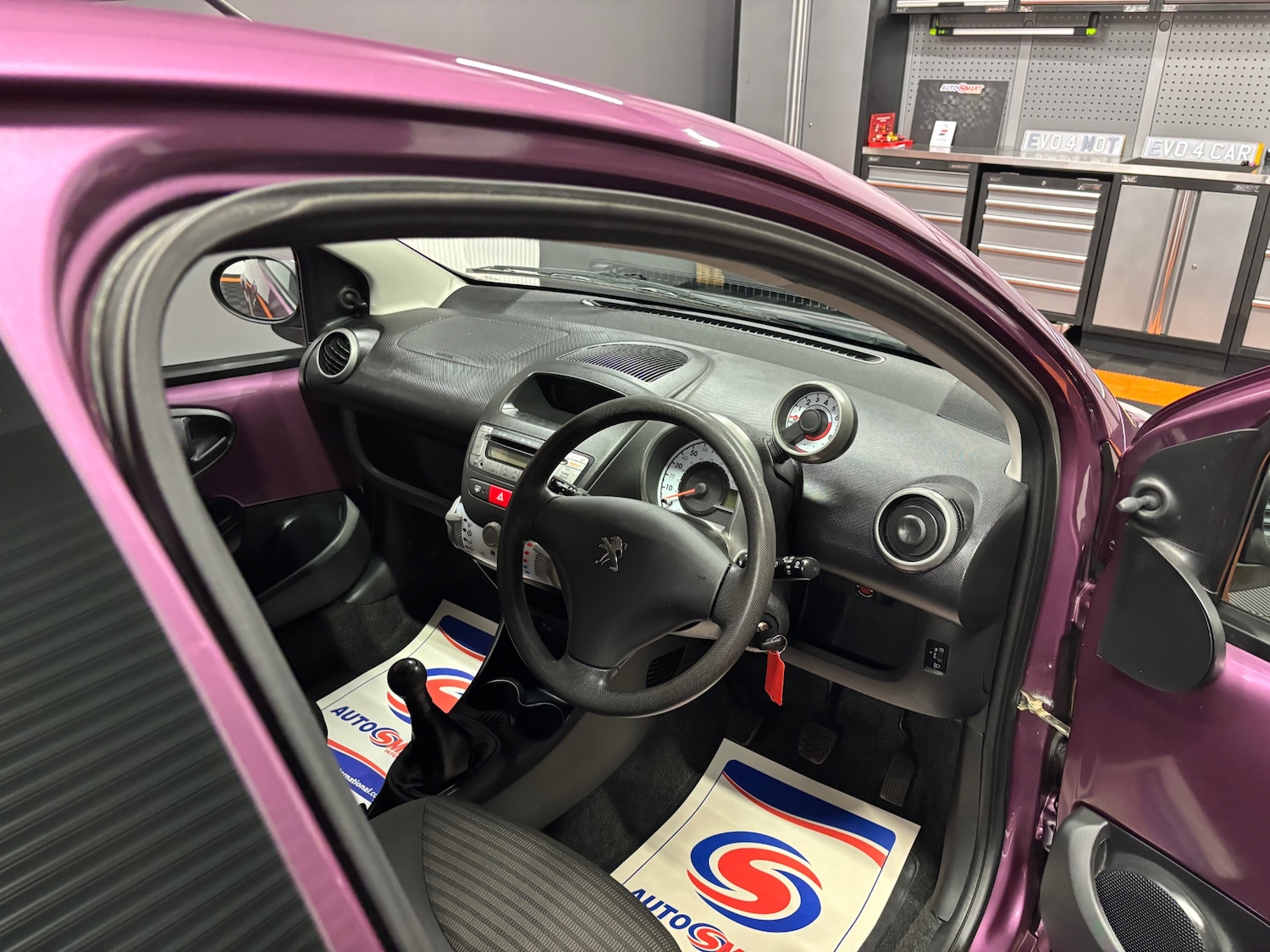 Used Peugeot 107 2013 for sale - 76218936: Photo 40