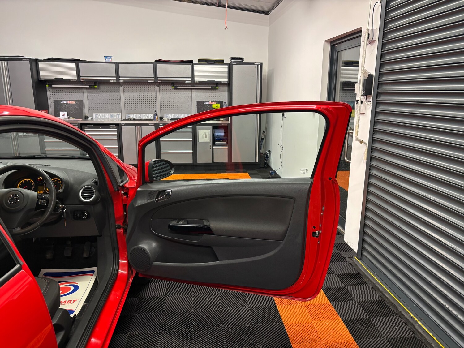 Used Vauxhall Corsa 2013 for sale - 77482639: Photo 43