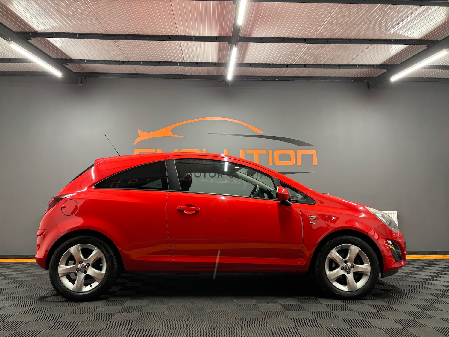 Used Vauxhall Corsa 2013 for sale - 77482639: Photo 5