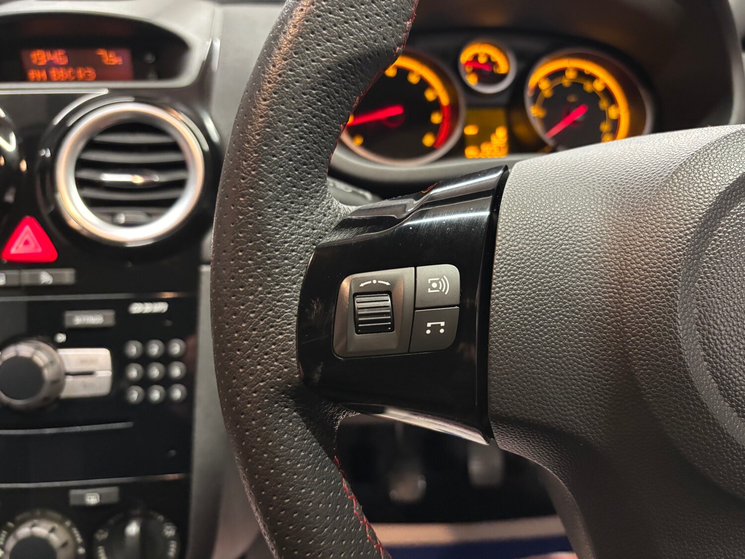 Used Vauxhall Corsa 2013 for sale - 77482639: Photo 57