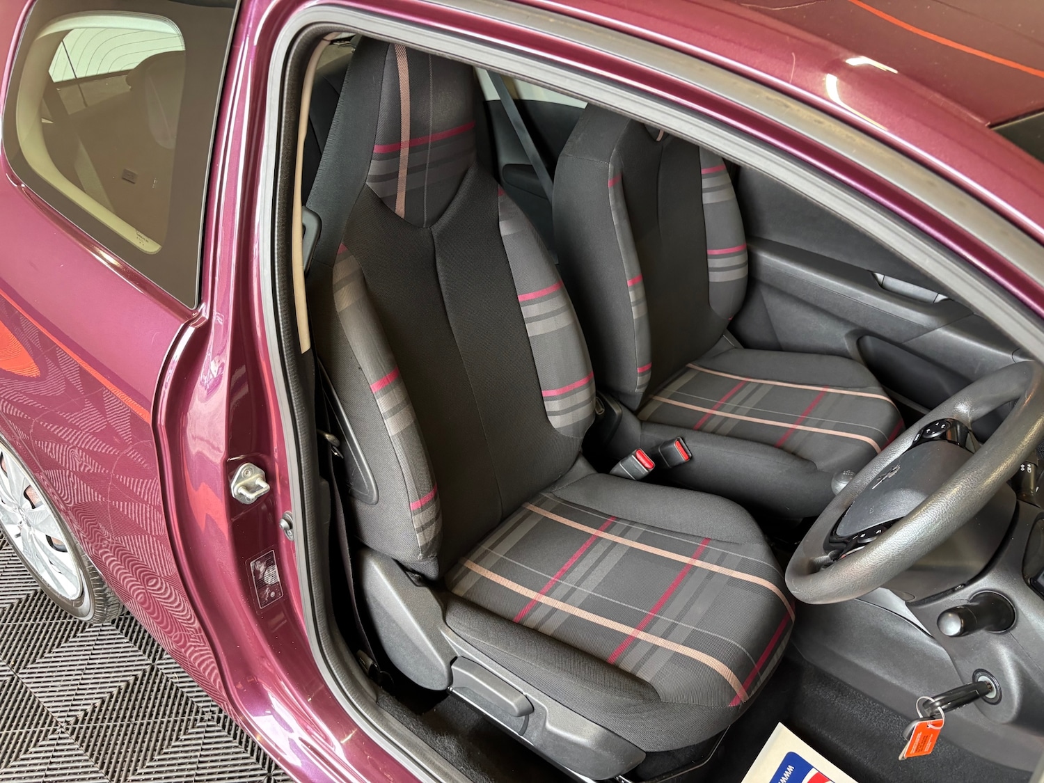 Used Peugeot 108 2014 for sale - 75856273: Photo 35