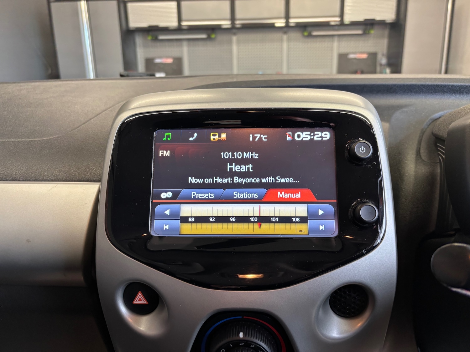 Used Peugeot 108 2014 for sale - 75856273: Photo 39