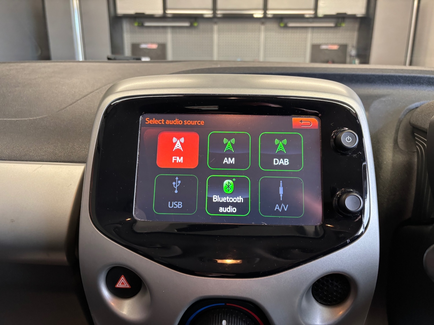 Used Peugeot 108 2014 for sale - 75856273: Photo 40