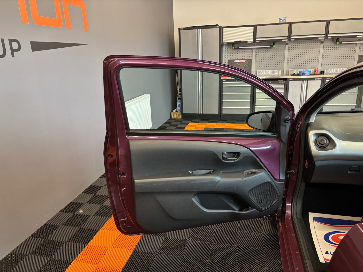 Used Peugeot 108 2014 for sale - 75856273: Photo 49