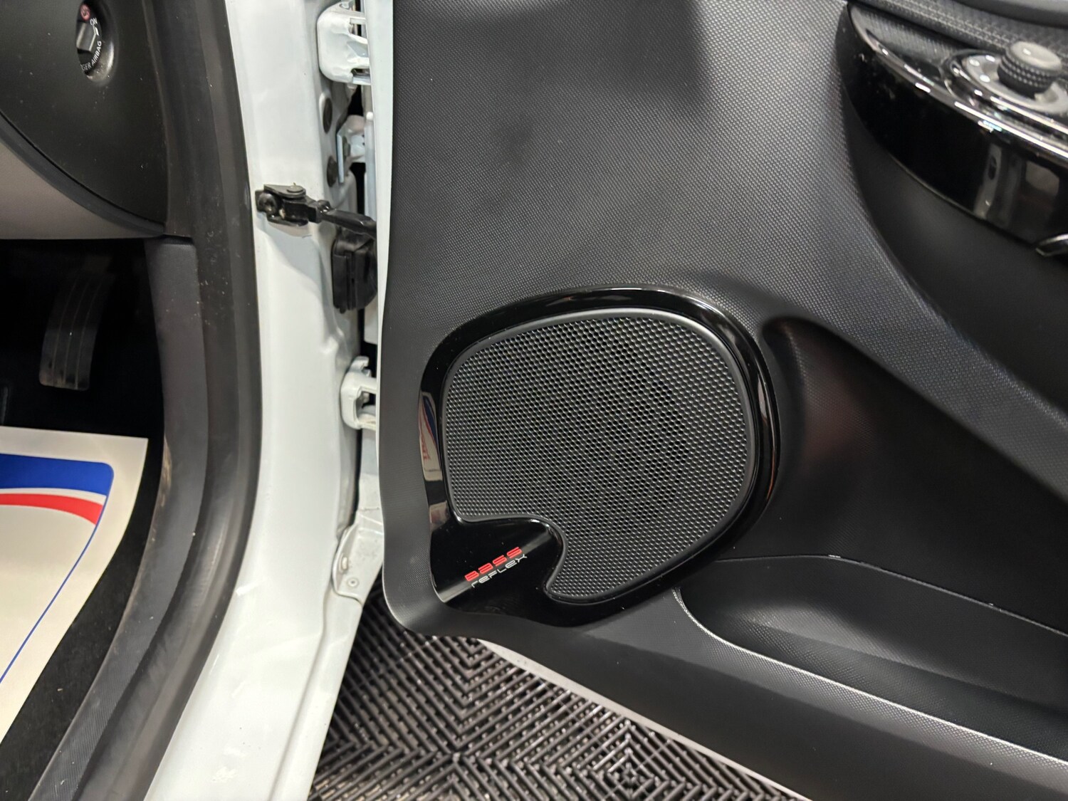 Used Renault Clio 2013 for sale - 77482306: Photo 39