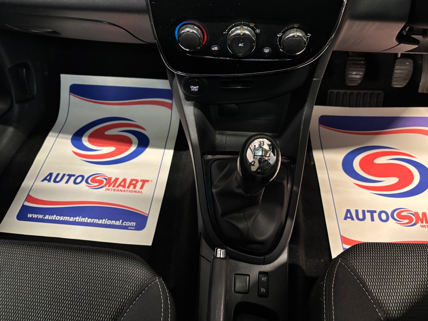 Used Renault Clio 2013 for sale - 77482306: Photo 45