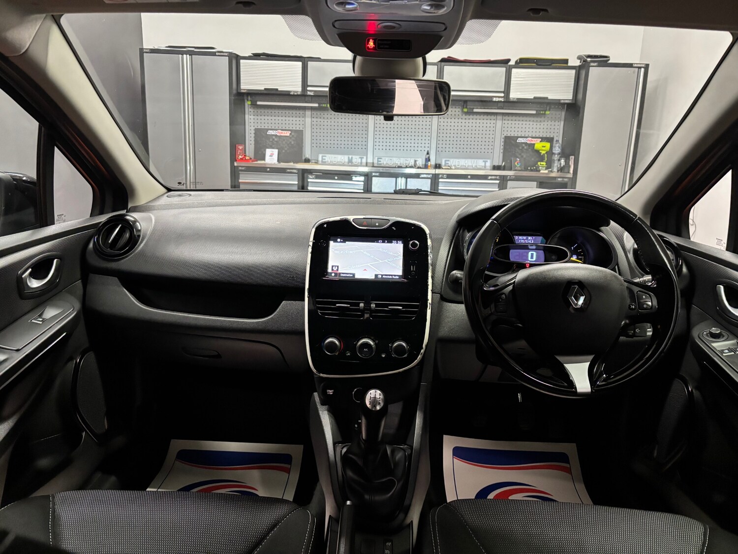 Used Renault Clio 2013 for sale - 77482306: Photo 55