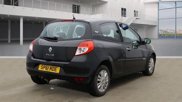 Used Renault Clio 2012 for sale - 75472905: Photo 3