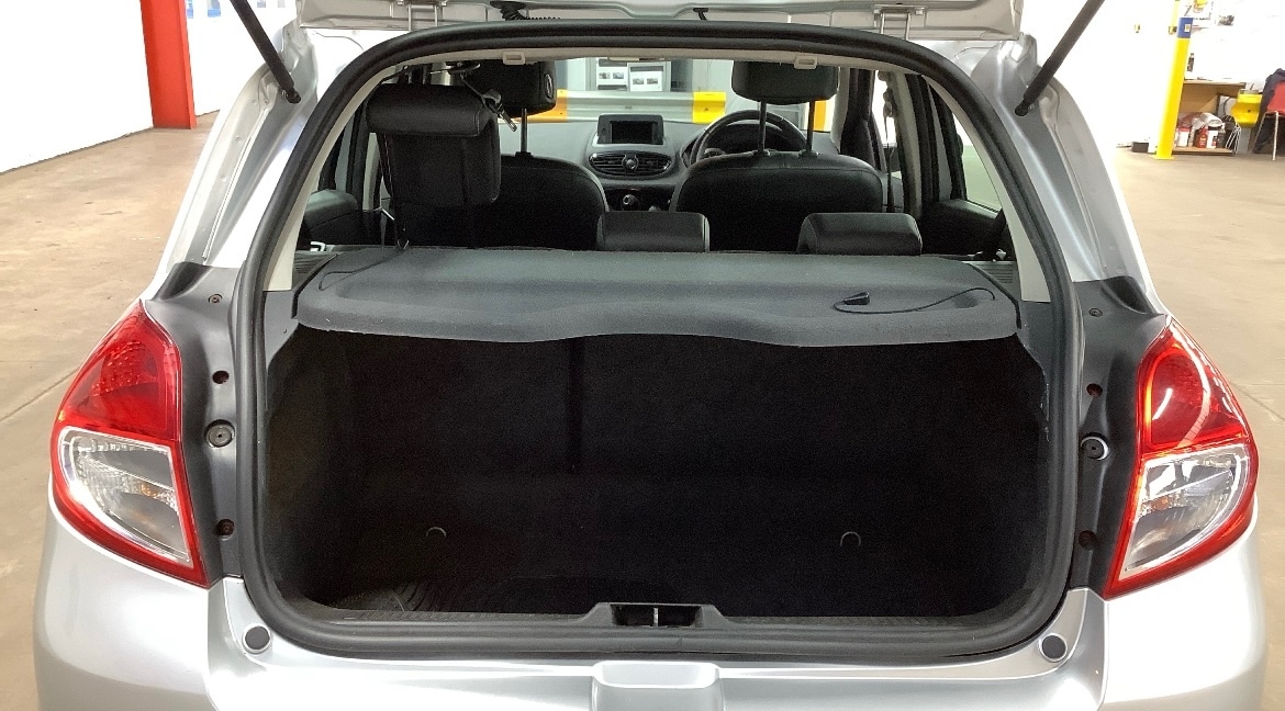 Used Renault Clio 2012 for sale - 76766392: Photo 11