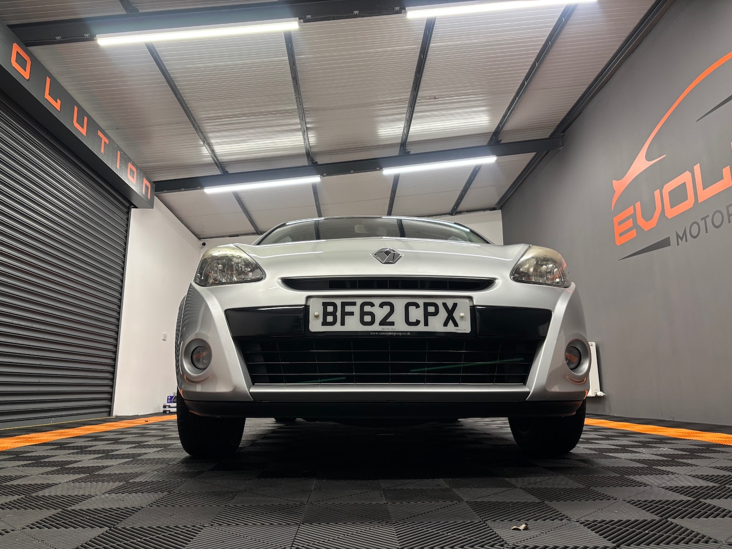 Used Renault Clio 2012 for sale - 76766392: Photo 19