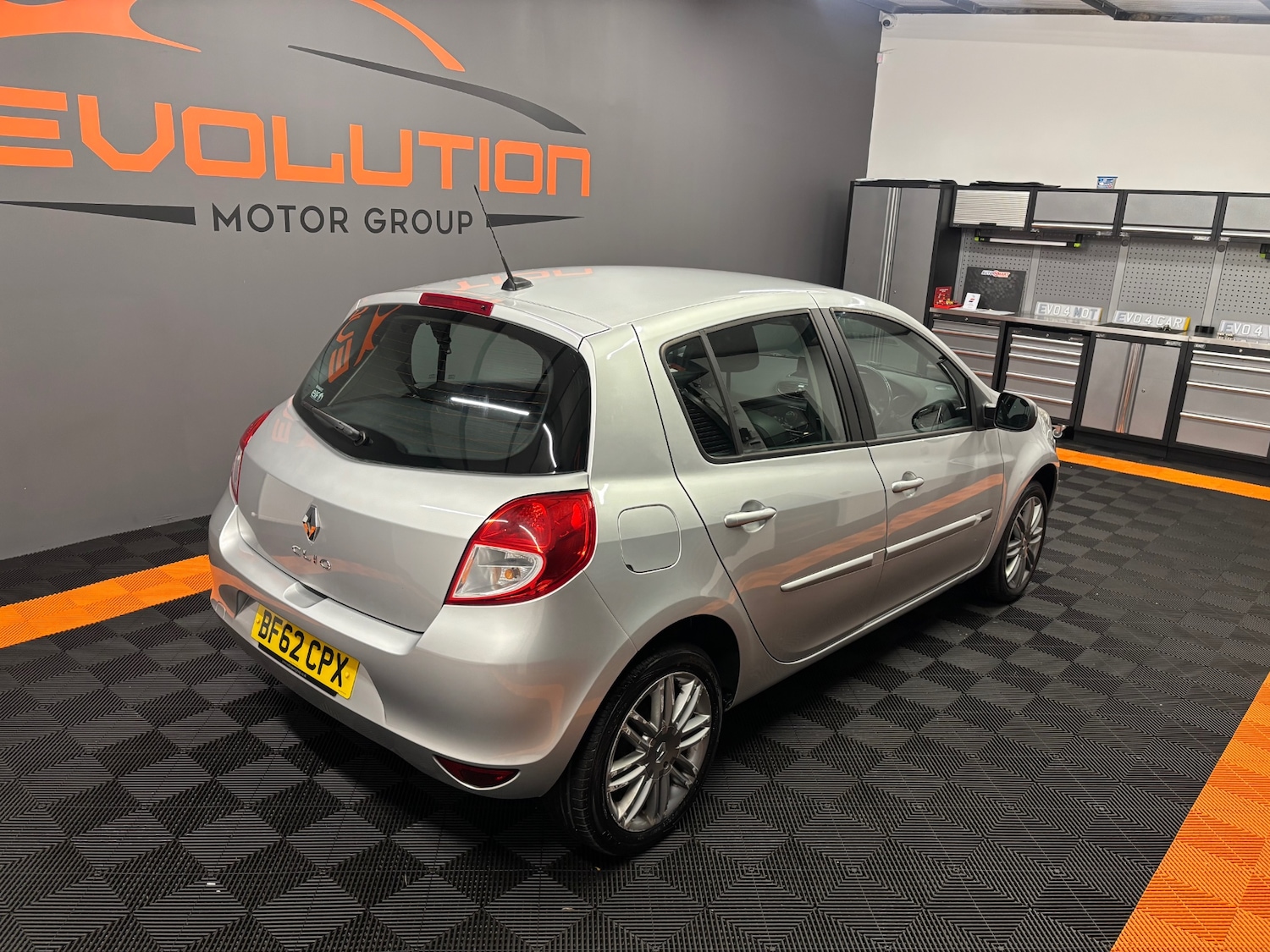 Used Renault Clio 2012 for sale - 76766392: Photo 31