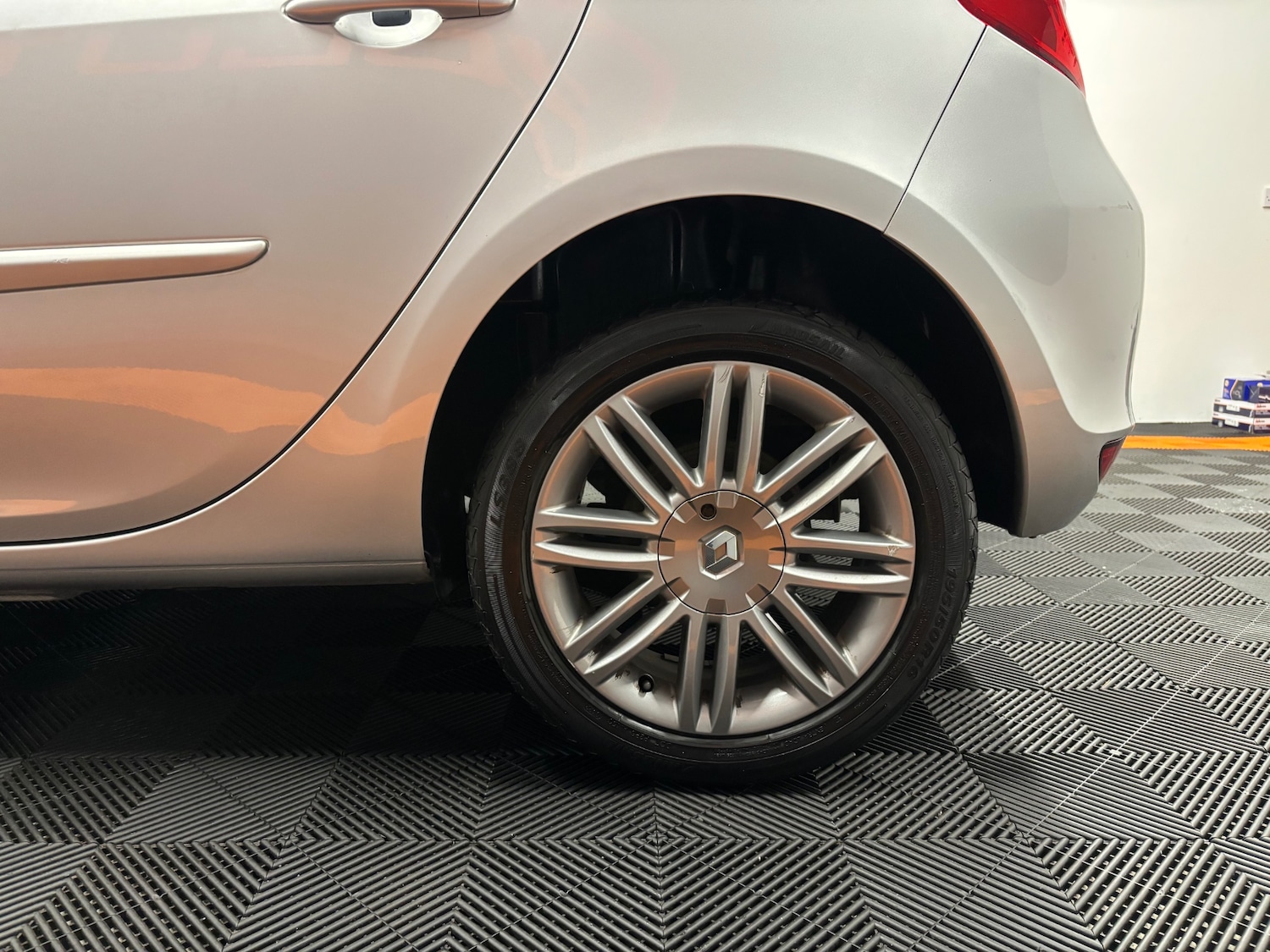 Used Renault Clio 2012 for sale - 76766392: Photo 34