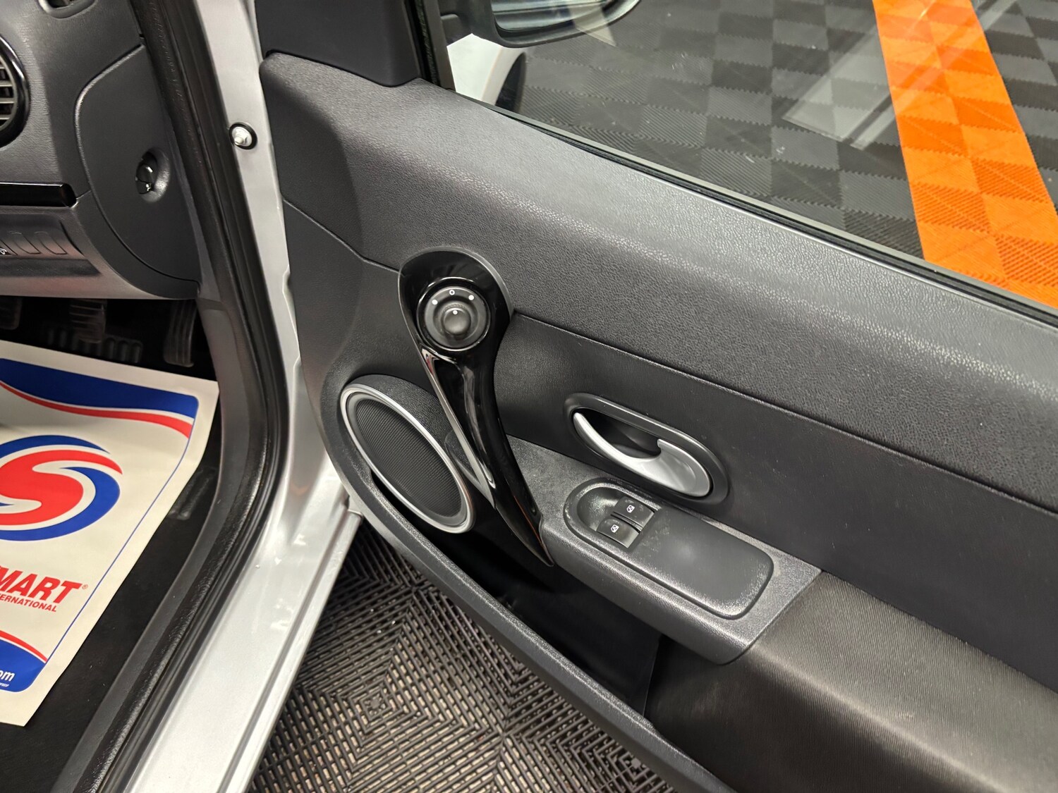 Used Renault Clio 2012 for sale - 76766392: Photo 38