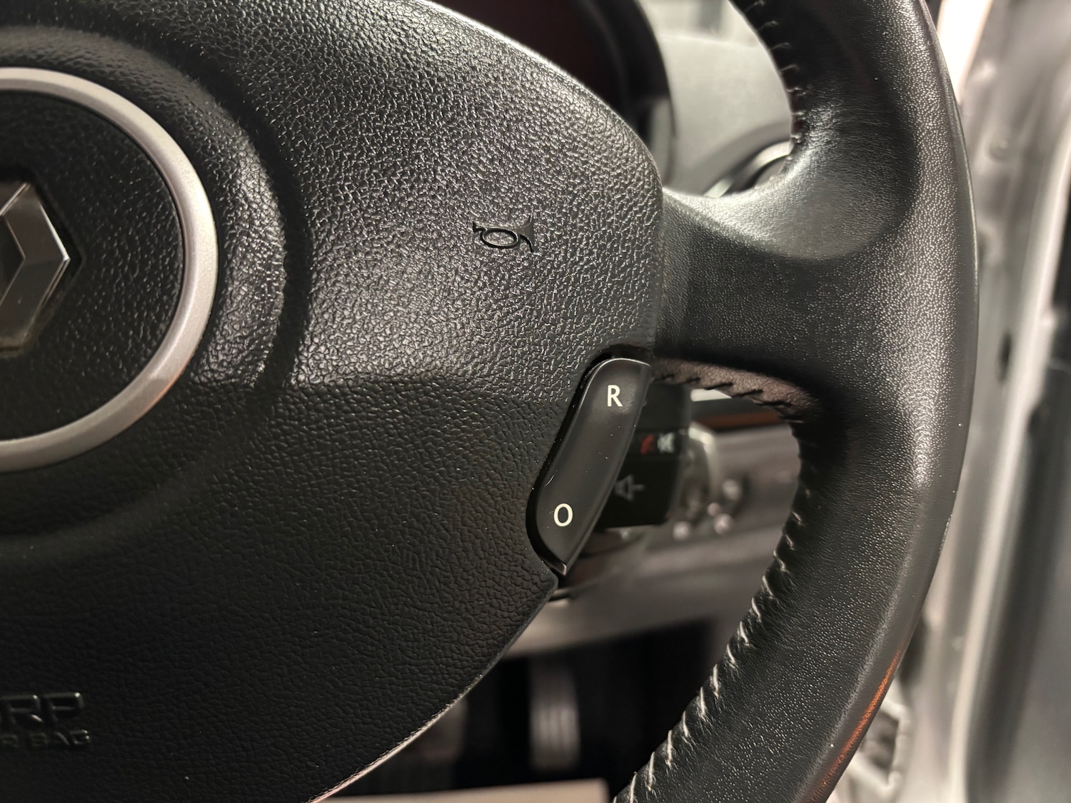 Used Renault Clio 2012 for sale - 76766392: Photo 50