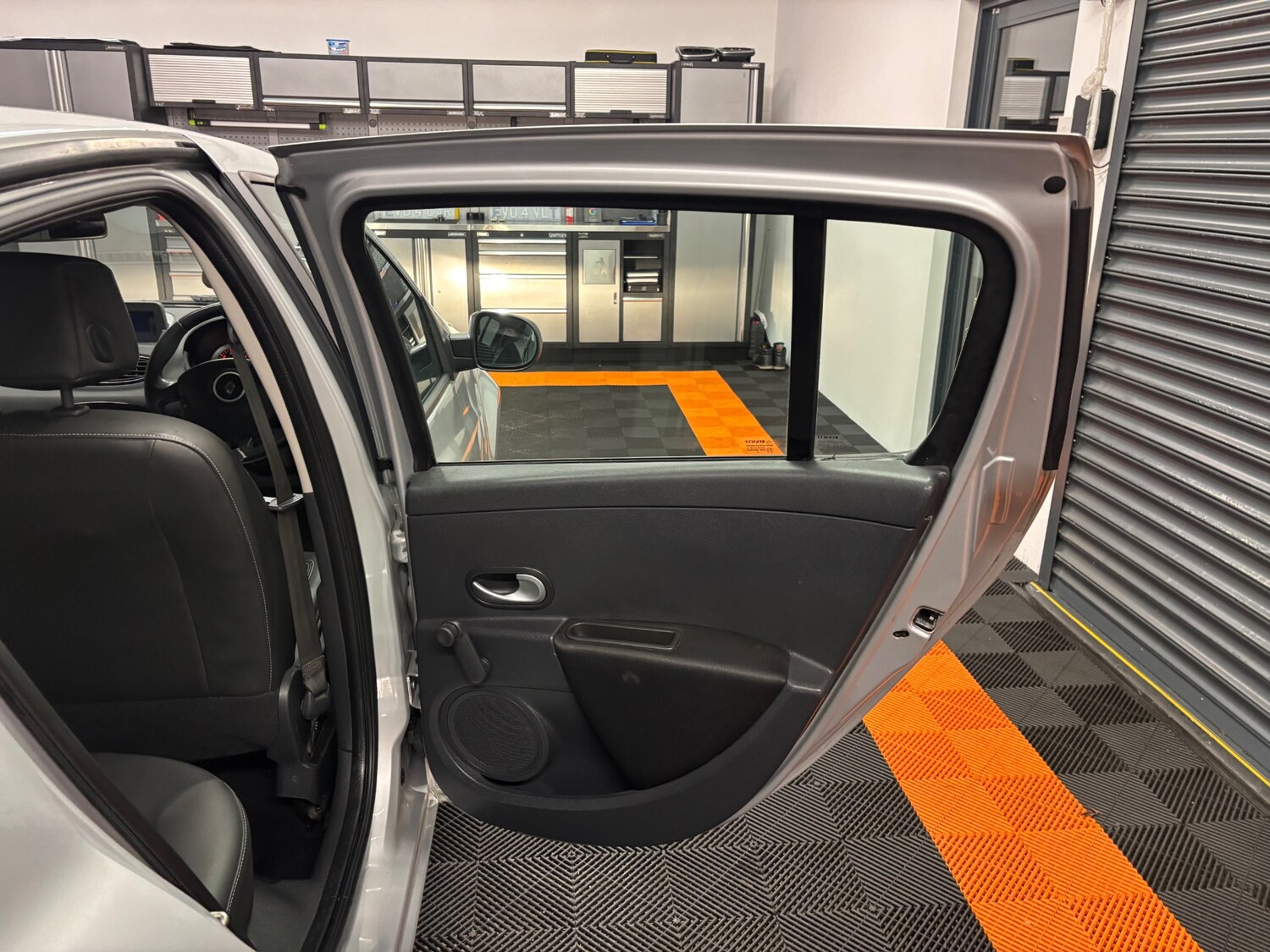 Used Renault Clio 2012 for sale - 76766392: Photo 55