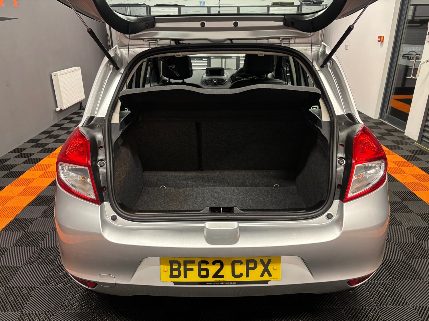 Used Renault Clio 2012 for sale - 76766392: Photo 58