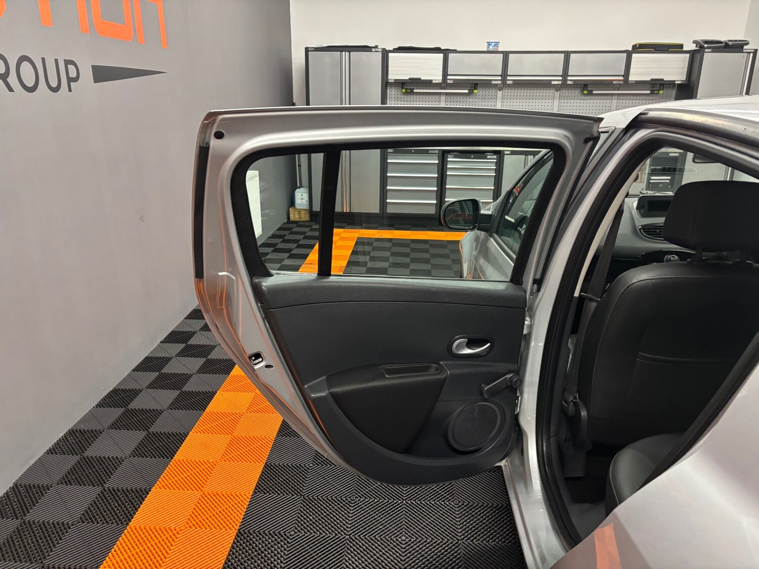 Used Renault Clio 2012 for sale - 76766392: Photo 64