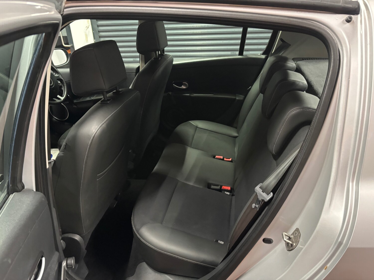 Used Renault Clio 2012 for sale - 76766392: Photo 65